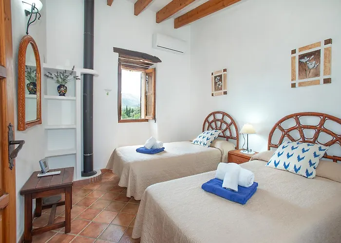 Villa Owl El Campet - Rustic